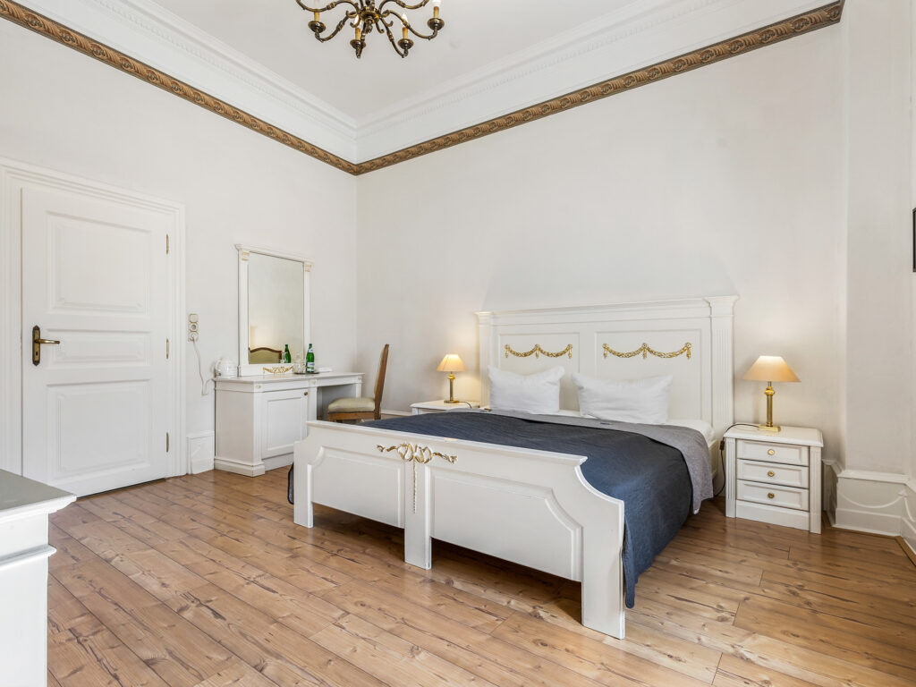 Einblick in ein Hotelzimmer im Burghotel Haselünne